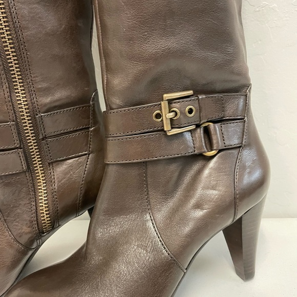 COACH Wrap Look Buckle & Side Zip Tall Addie Boot in Brown Size 8 1/2 B - Picture 2 of 7